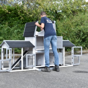 Klatka dla królików Double Small ma szerokie drzwi