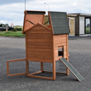 Królikarnia Prestige Small ma wiele otworów