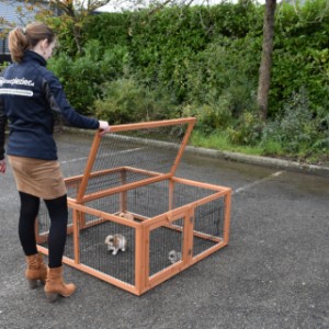 Wybieg dla królików Multirun ma łatwy do złożenia dach