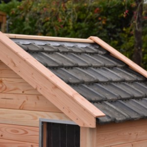 Dzięki dachówkom na dachu buda Turbo zyskuje klasyczny wygląd.