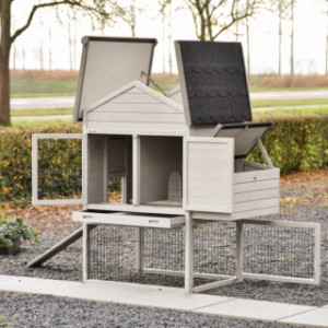 Prestige Medium posiada wiele drzwiczek i klap, co ułatwia czyszczenie.