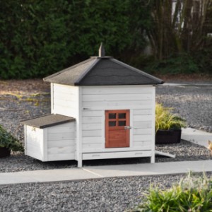 Kurnik Ambiance Large to doskonały nabytek do Twojego ogrodu