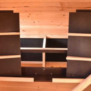 Dzięki temu, że płyta dachowa i płyta podłogowa są wyjmowane, czyszczenie jest bardzo proste